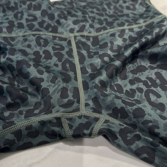 GAP ELIPSE 2pc 🐆💚🖤 - Picture 12 of 13